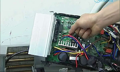 顺德美的空调电话是多少